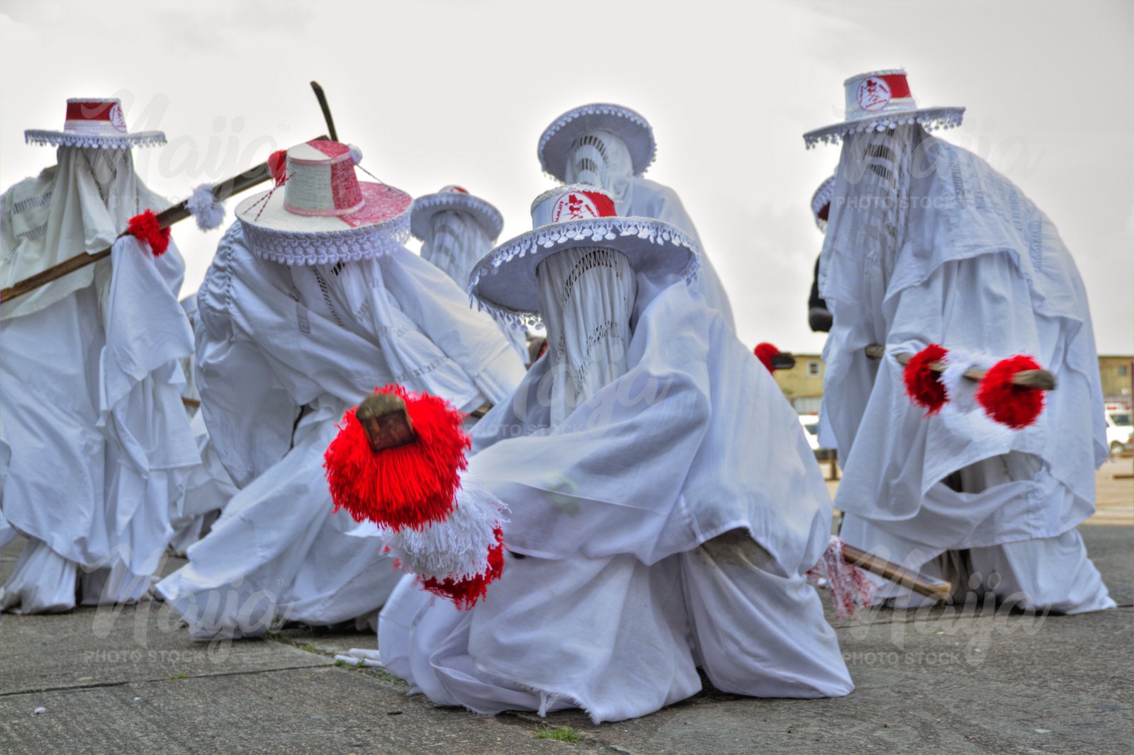EYO MASQUERADE PERFORMING  & DAZZLING