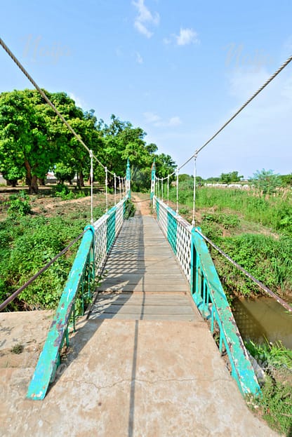 LORD LUGARD'S FOOT BRIDGE