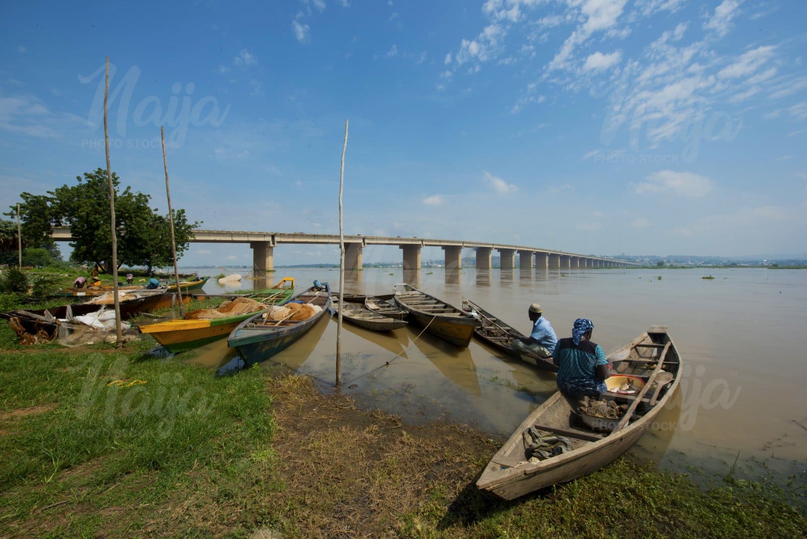 BOATS BY THE ADAMAWA BRIDGE